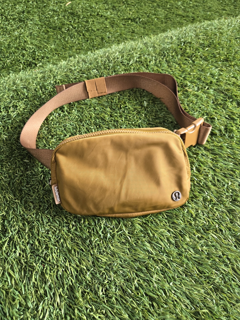 lululemon athletica Men's Mustard Brown Waist Pack